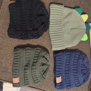 Kids Knitted Beanie Set - Black, Green, Navy